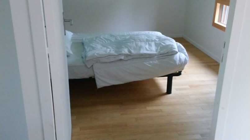 Chambre 1 accessible en fauteuil roulant